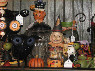 Fall figurines
